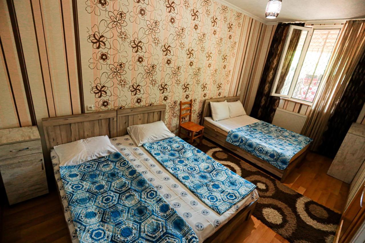 Guesthouse Gua Kutaisi Exterior photo
