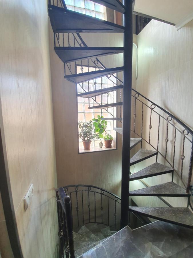 Guesthouse Gua Kutaisi Exterior photo